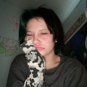 Meet your Posher, Kelly